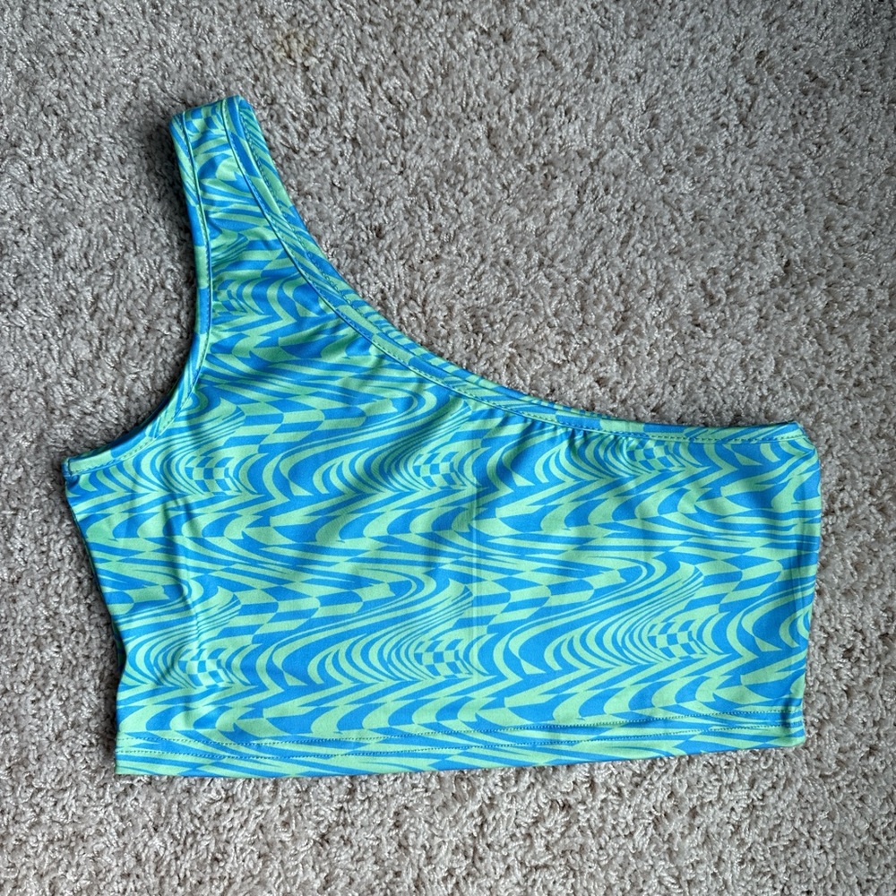 SHEIN Blue and Green Crop Top with Vibrant Swirl Pattern